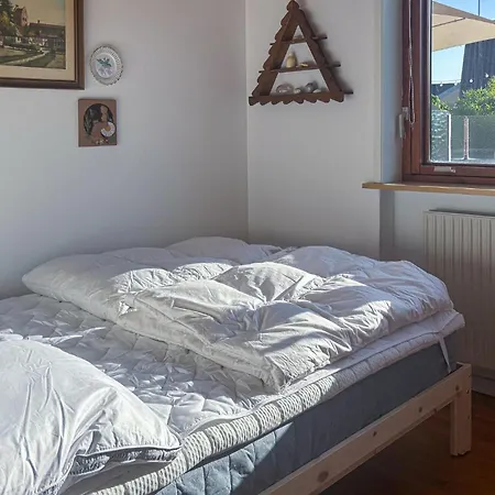 3 Bedroom Lovely In Prázdninový dům Strandby