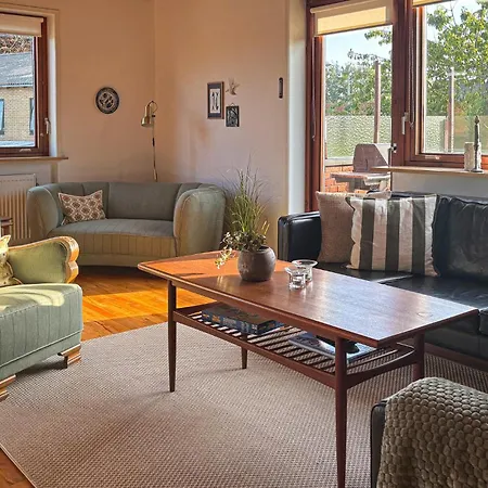 3 Bedroom Lovely In *