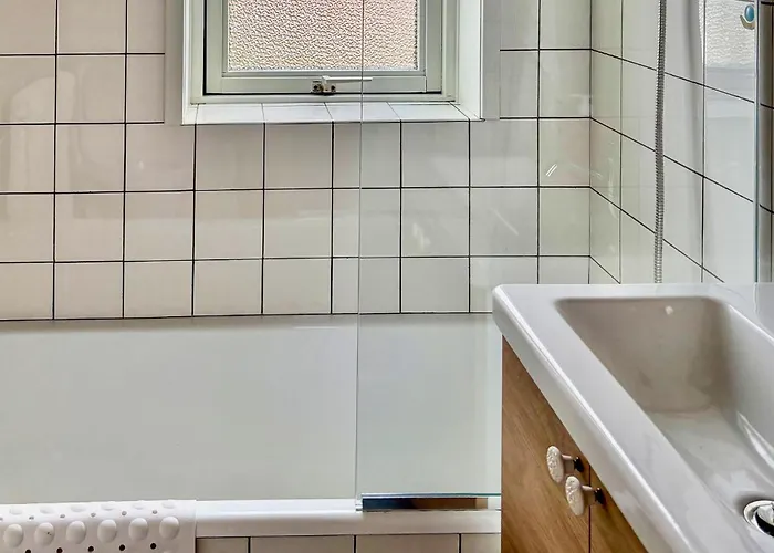 3 Bedroom Lovely In * Strandby