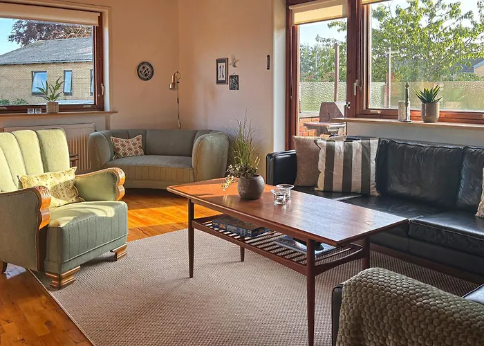 3 Bedroom Lovely In *